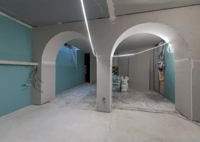 Photo 06 du chantier Boulevard Saint-Germain pour la création de cloisons dans une boutique de carrelage