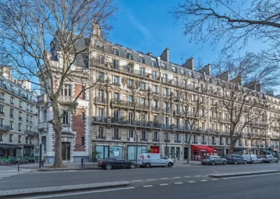 Photo 20 du chantier Boulevard Saint-Germain pour la création de cloisons dans une boutique de carrelage